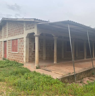 Centre de santé que souhaite ouvrir Emmaüs Pahou pour les compagnons et les villageois