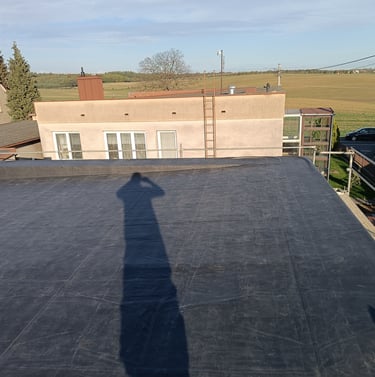 montáž-hydroizolace-epdm-folie-elevate-bolatice