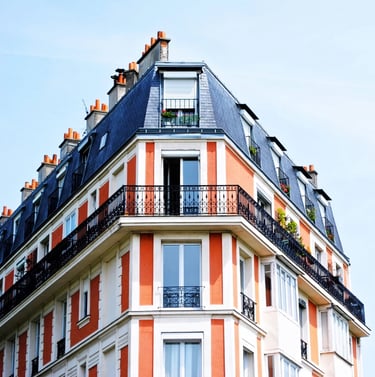 Fachada protegida con PRS Performance Especial Color que realza el color de su superficie.