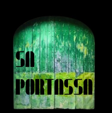 a green door with the words sau pour des gammes