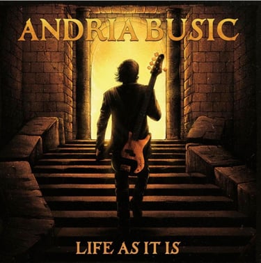 oto de capa do álbum "Life As It Is", do músico Andria Busic. 