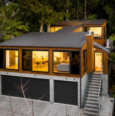 Cedar new build in Titirangi