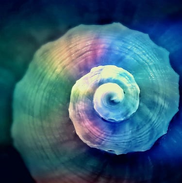 Illustration spirale colorée et nacrée évoquant renouveau et énergie positive