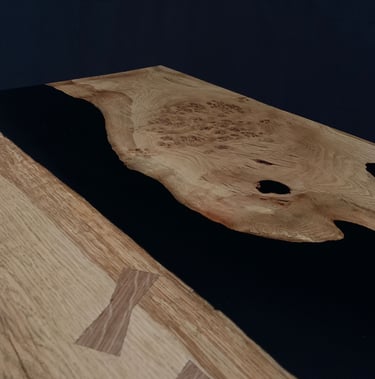 4 Seater Oak Dining Table close view