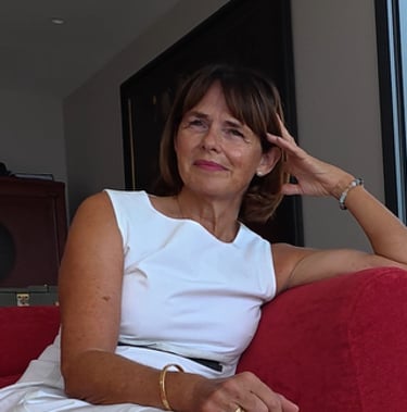 Suzanne Shields - From flight attendant to founder of Les Gâteaux Sucrés.