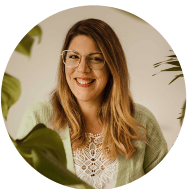 Porträt von Nadine Muthreich – Zufriedene Kundin von 73FILM mit 5-Sterne-Bewertung.