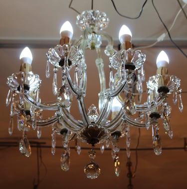 Chandeliers lights lamps