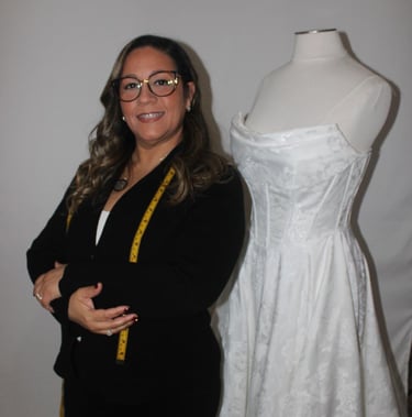 Janny Duran an expert in wedding dresses alterations
