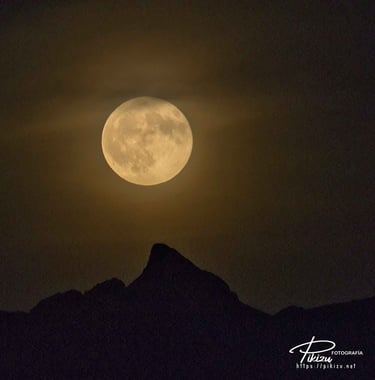 Luna llena en la sierra