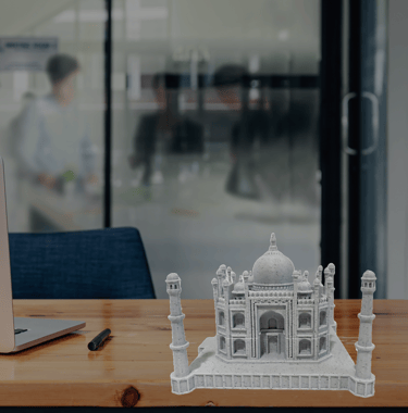 Taj mahal statue in desk