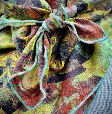Marino's - accessoires de mode - grand foulard - soie twill - roulotté main - France - Gots - art