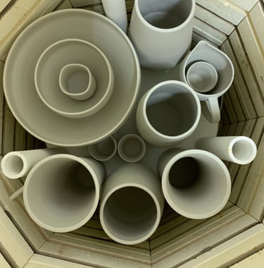 four de céramique rempli