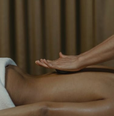 Massage sur le bas du dos