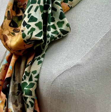 Marino's - écharpe - soie - accessoire de mode - art - france - écoresponsable - GOTS Bio - artiste