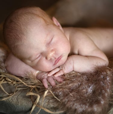 New-Born-Baby-Sleeping 