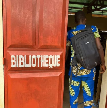 Une des bibliothèque installée avec l'association France Nord-Bénin