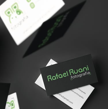 mock up de cartão de visita da empresa Rafael Ruani Fotografia