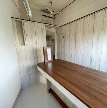 Aeroport Coworking Office Big Cabin with lockers