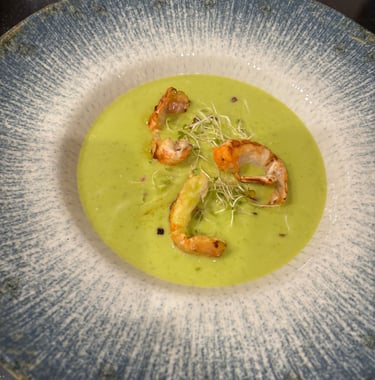 Velouté de petit-pis au wasabi, langoustines snackées pour un été chez Marmite & Papillote