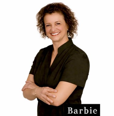 Barbie - θεραπεύτρια μασάζ της Sol Massage
