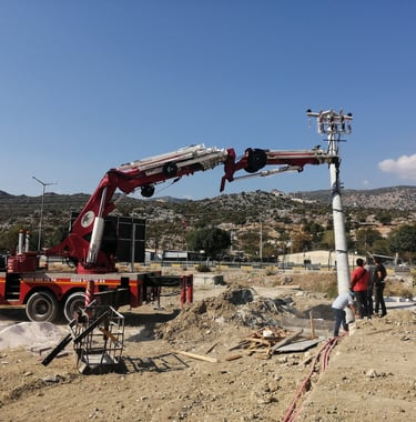 Zed Elektrik mühendislik ekibi, yüksek mühendislik standartlarıyla elektrik projelerinde üstün başar