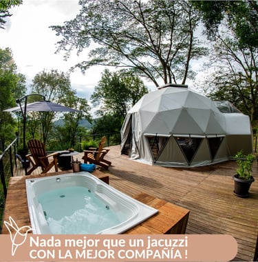 Jacuzzi en Casa Quincha Glamping cerca de Bogota clima templado