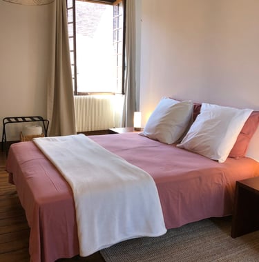 Bed & Breakfast, Room, Plazac, Perigord, Dordogne, France.