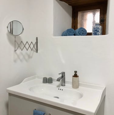 Lavabo, Salle de bain, Chambre d'hôte, Plazac.