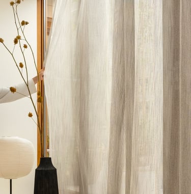 Mira dieninis užuolaidinis audinys