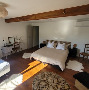 Chambre Nicole et Germain Lit Double 160x200 et lit simple
