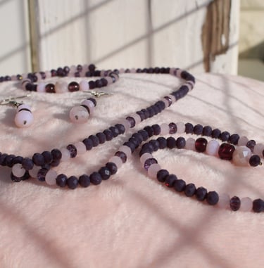 une parure femme collier + bracelet + boucles d'oreille