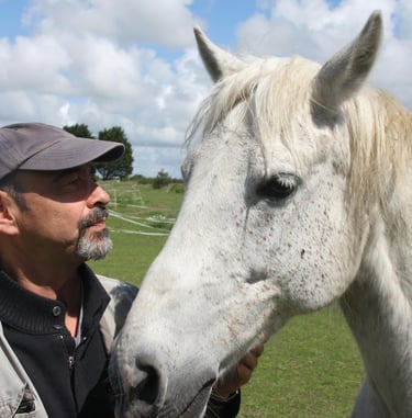 Rémi Bleibtreu Equicien échange avec son cheval