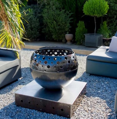 brasero design artisanal en acier upcyclé collection Sphaera