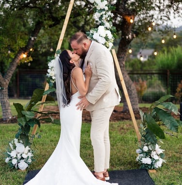 Elopement and Small Wedding in Austin Texas photographer