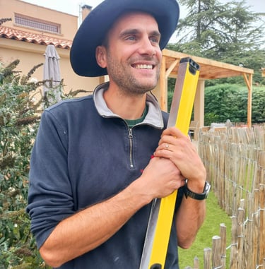 Tom BERNET -  Menuisier - Poseur - Millau, Aveyron