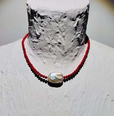 collana-minimal-elegante-piccola-naty-perla-saramazza-corallo-rosso