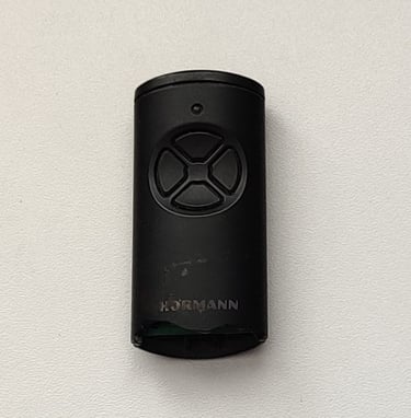 Hormann vartų pultelio remontas Vilniuje prieš remonto darbus