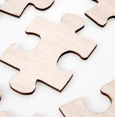 Light wood puzzle pieces