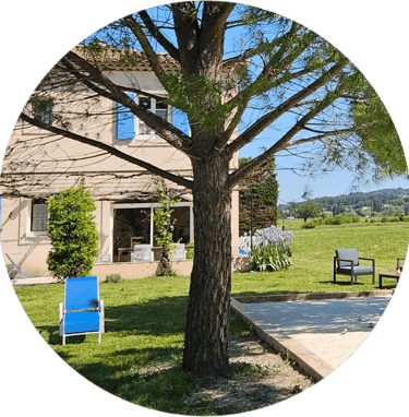 "logo": "https://www.la-ramade.com/images/logo.webp"