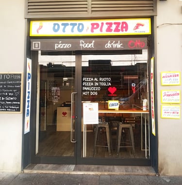 Ingresso del locale OTTO Pizza in Corso San Gottardo Milano