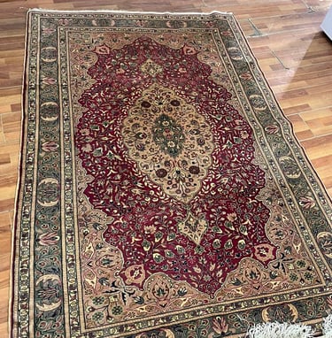 Antika Halı Satmak İstiyorum