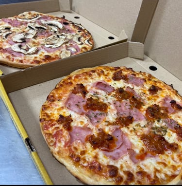 pizzas del palacio del pollo y la pizza de Morón de la Frontera, pizzas a domicilio