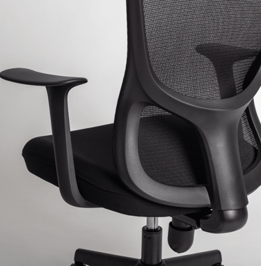 Detalle de respaldo, brazos y soporte lumbar de silla Axis