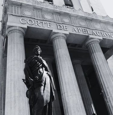 Fachada de la Corte de Apelaciones o tribunal, simbolizando litigios judiciales.