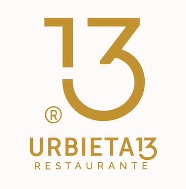 Logotipo del restaurante Urbieta 13, imagen corporativa de restaurante de cocina tradicional.