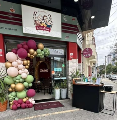 Open bar sofisticado para recepção ou inauguração com coquetéis exclusivos