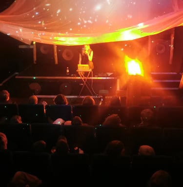 Live music artist Matilda Tjäder performing at a Hypnos Theatre - Retreat Radio co-production.