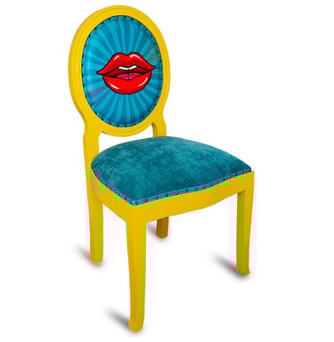 silla de madera con diseño