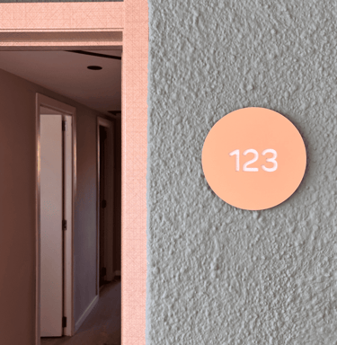 montaje de números de habitación hoteles mallorca