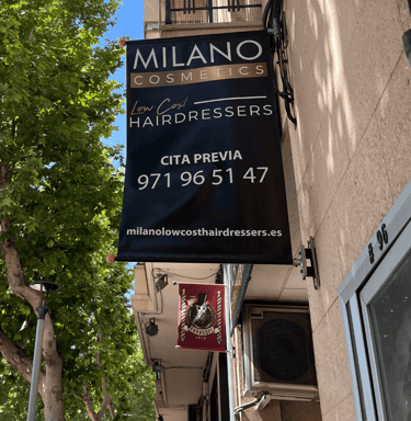 montaje de cartel mallorca